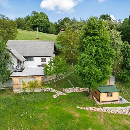 Homes Pr Pelaku With Outdoor Sauna Slap ob Idrijci