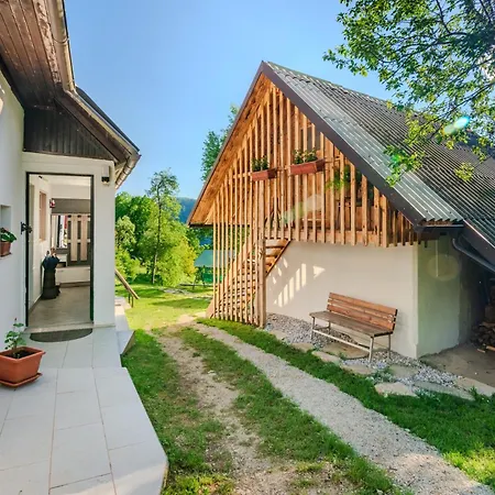 Tatil Evi Homes Pr Pelaku With Outdoor Sauna