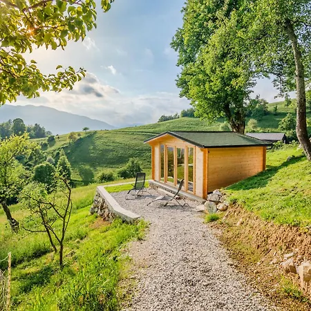 Homes Pr Pelaku With Outdoor Sauna * Slap ob Idrijci