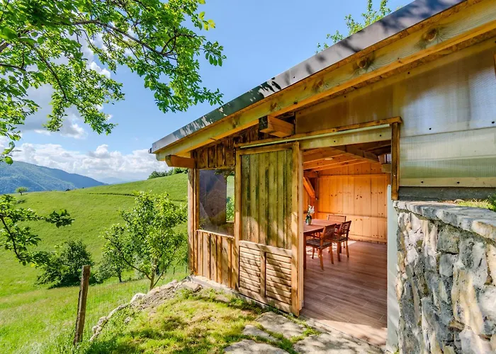 Homes Pr Pelaku With Outdoor Sauna * Slap ob Idrijci