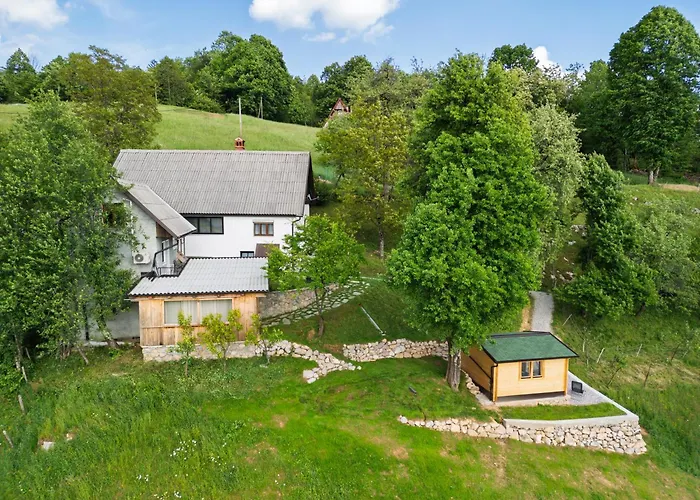 Homes Pr Pelaku With Outdoor Sauna Slap ob Idrijci